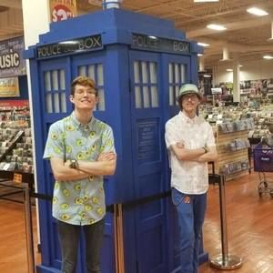 Meet your Posher, Thomas